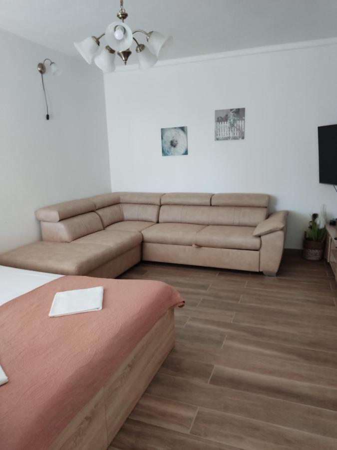 Dalmati House Hotel Brodarica  Luaran gambar